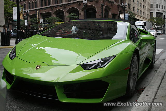 Lamborghini Huracan spotted in Chicago, Illinois