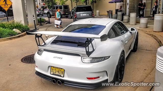 Porsche 911 GT3 spotted in Short Hills, New Jersey