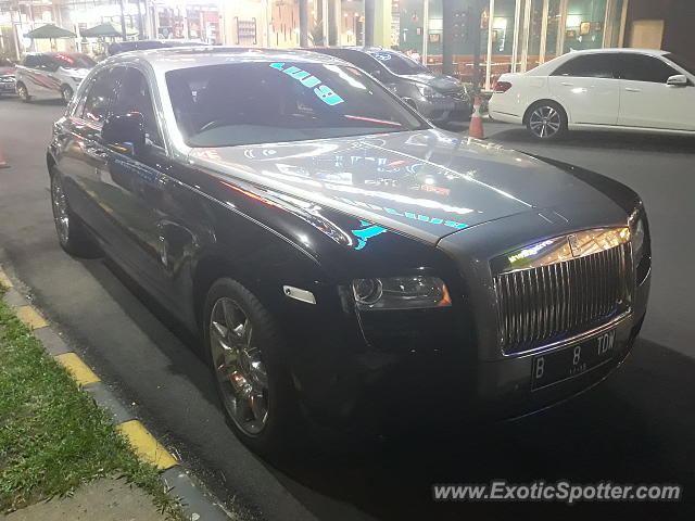 Rolls-Royce Ghost spotted in Tangerang, Indonesia