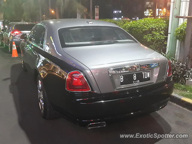 Rolls-Royce Ghost spotted in Tangerang, Indonesia
