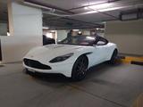 Aston Martin DB11