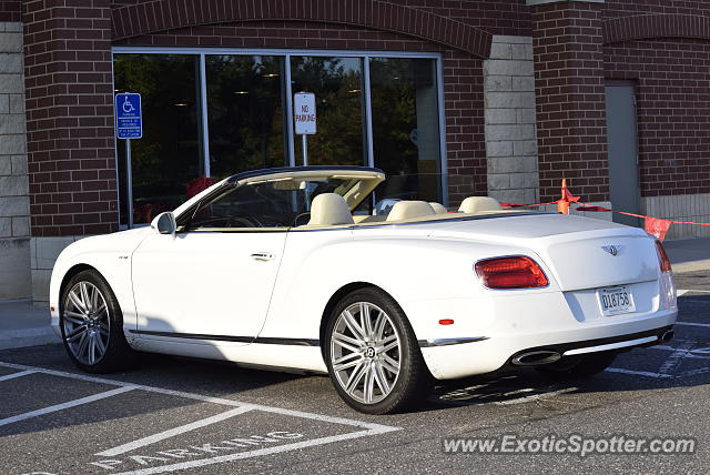 Bentley Continental spotted in Wayzata, Minnesota