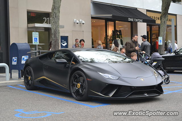 Lamborghini Huracan spotted in Manhasset, New York