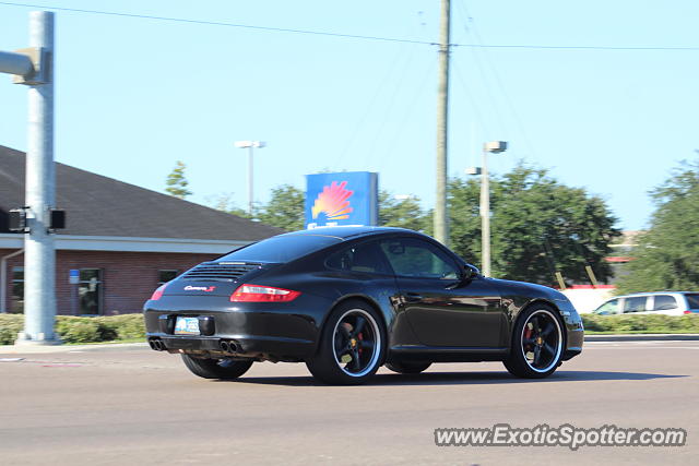Porsche 911 spotted in Riverview, Florida