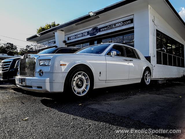 Rolls-Royce Phantom spotted in Cranford, New Jersey
