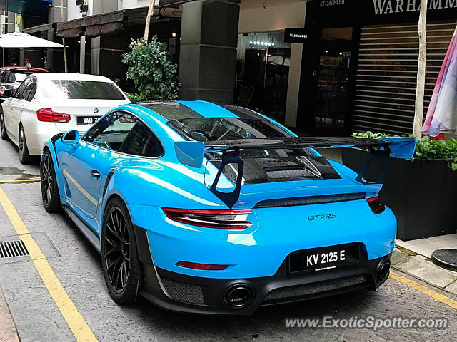 Porsche 911 GT2 spotted in Kuala Lumpur, Malaysia