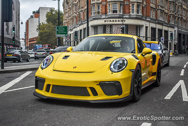 Porsche 911 GT3 spotted in London, United Kingdom
