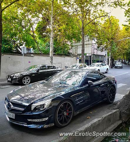 Mercedes SL600 spotted in Tehran, Iran