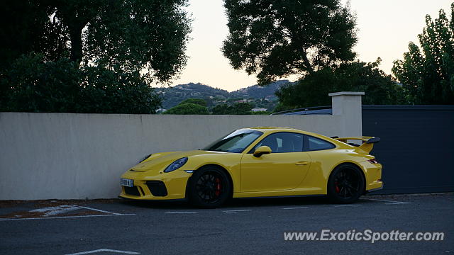 Porsche 911 GT3 spotted in Les Issambres, France