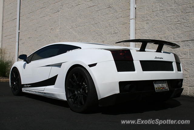 Lamborghini Gallardo spotted in Columbia, Maryland