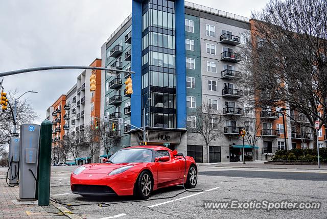 Tesla Roadster spotted in Raleigh, North Carolina