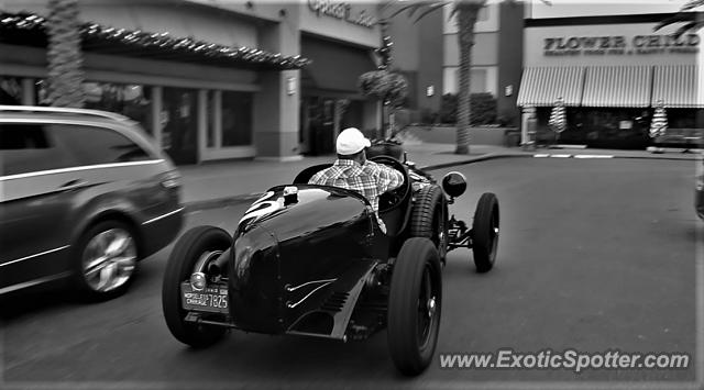 Alfa Romeo 8C spotted in Del Mar, California