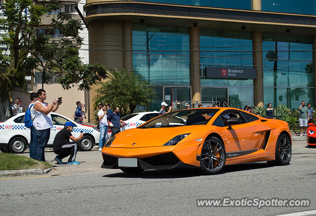 Lamborghini Gallardo spotted in Curitiba, PR, Brazil
