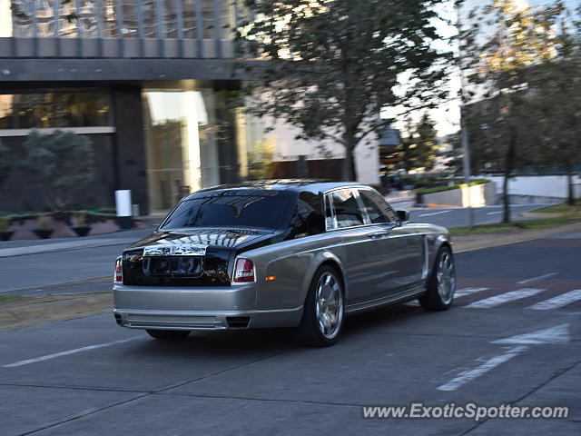 Rolls-Royce Phantom spotted in Guadalajara, Mexico