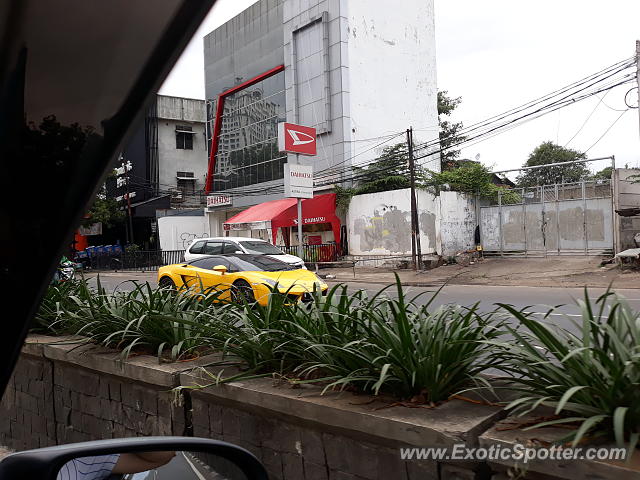 Lamborghini Gallardo spotted in Jakarta, Indonesia