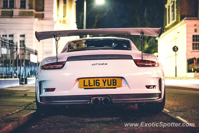 Porsche 911 GT3 spotted in London, United Kingdom