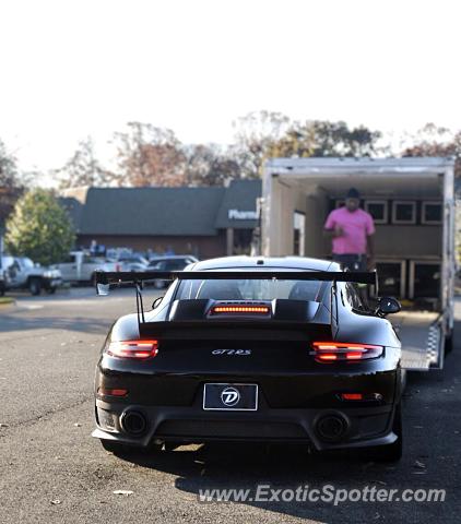 Porsche 911 GT2 spotted in Great Falls, Virginia