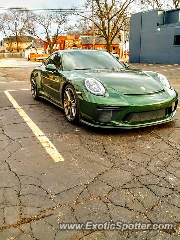 Porsche 911 GT3 spotted in Detroit, Michigan