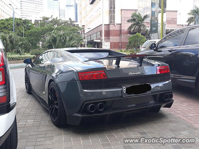 Lamborghini Gallardo spotted in Jakarta, Indonesia