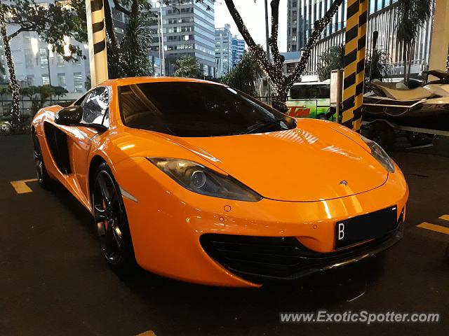Mclaren MP4-12C spotted in Jakarta, Indonesia