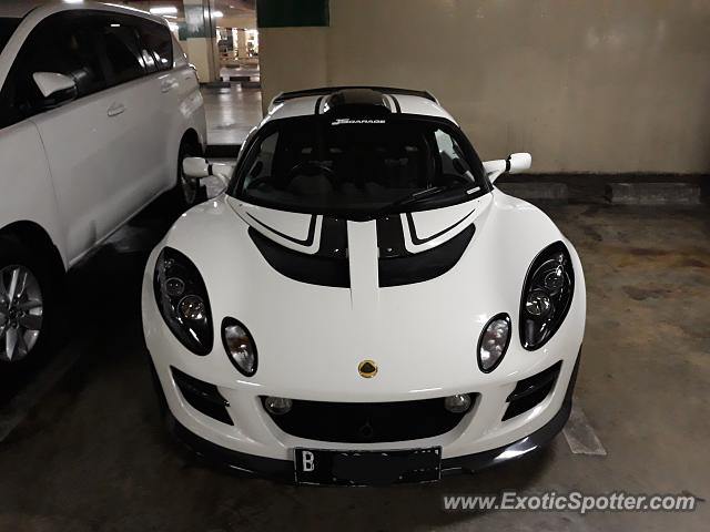 Lotus Exige spotted in Jakarta, Indonesia
