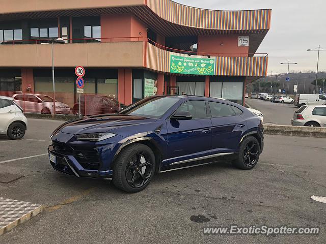 Lamborghini Urus spotted in Bergamo, Italy
