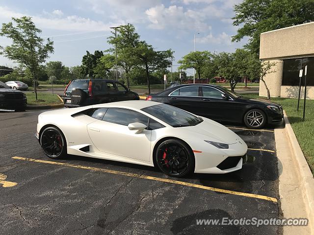 Lamborghini Huracan spotted in Palatine, Illinois