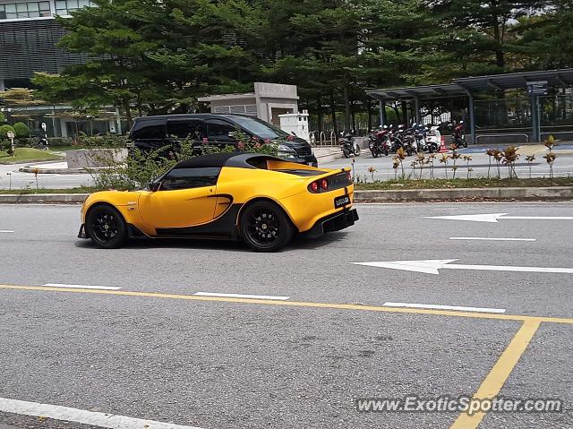 Lotus Elise spotted in Kuala lumpur, Malaysia