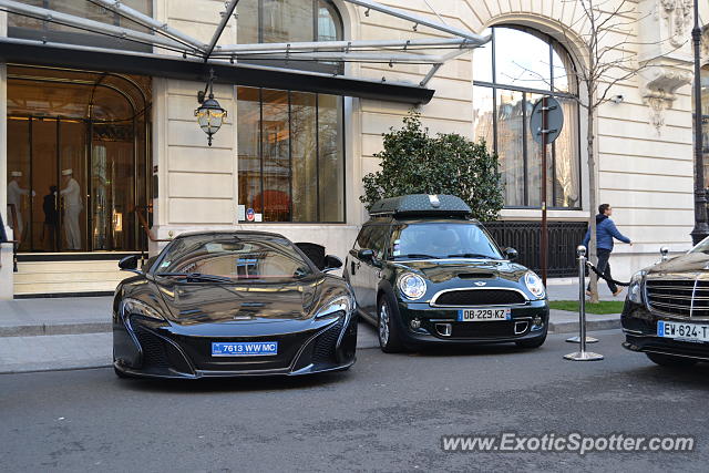 Mclaren 650S spotted in Paris, France