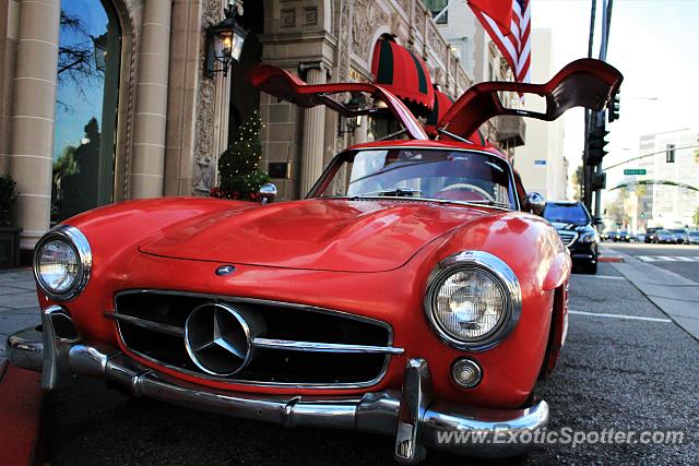 Mercedes 300SL spotted in Beverly Hills, California