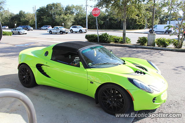 Lotus Elise spotted in Riverview, Florida