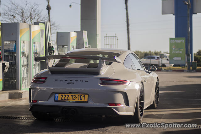Porsche 911 GT3 spotted in Tel aviv, Israel