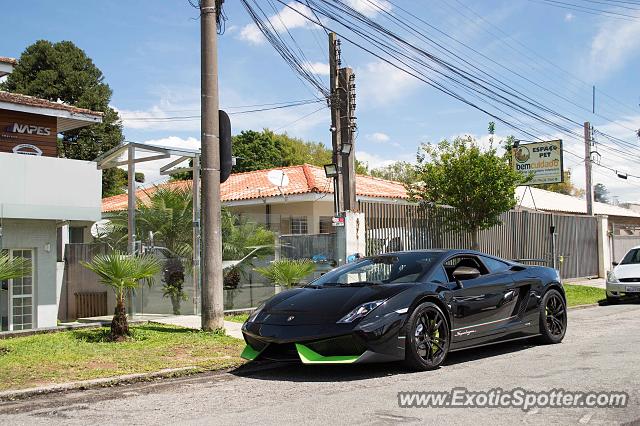 Lamborghini Gallardo spotted in Curitiba, PR, Brazil