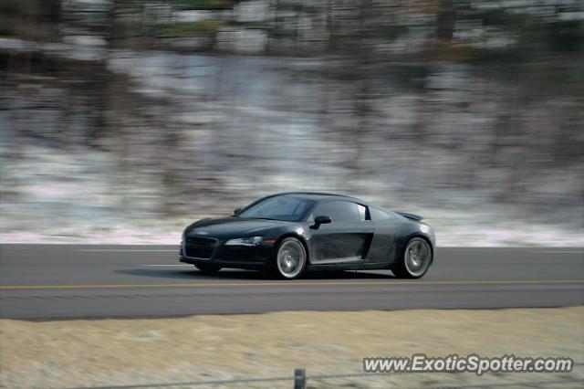 Audi R8 spotted in Near Asland, Ohio