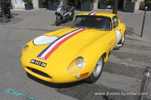 Jaguar E-Type spotted in Paris, France
