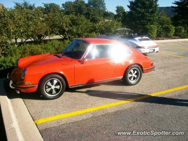 Porsche 911 spotted in Deerpark, Illinois