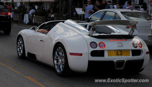 Bugatti Veyron spotted in Miami, Florida