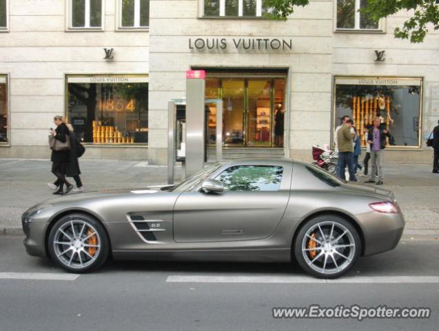 Mercedes SLS AMG spotted in Berlin, Germany