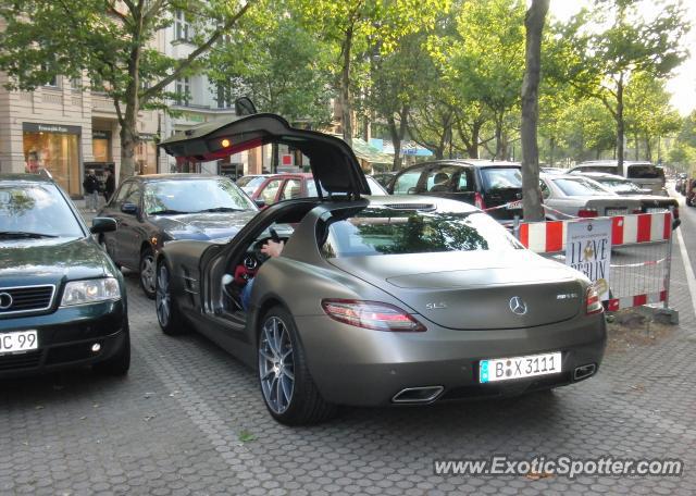 Mercedes SLS AMG spotted in Berlin, Germany