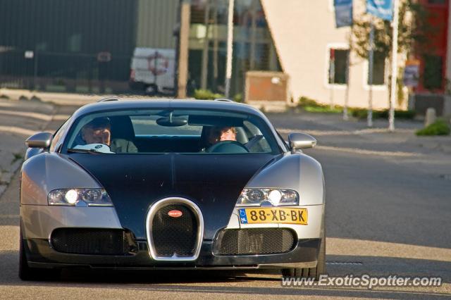 Bugatti Veyron spotted in Holland, Netherlands