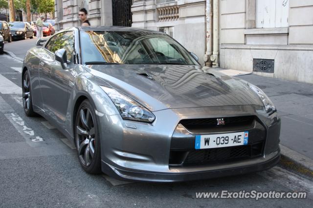 Nissan Skyline spotted in Paris, France