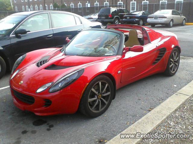 Lotus Elise spotted in Newark, Delaware
