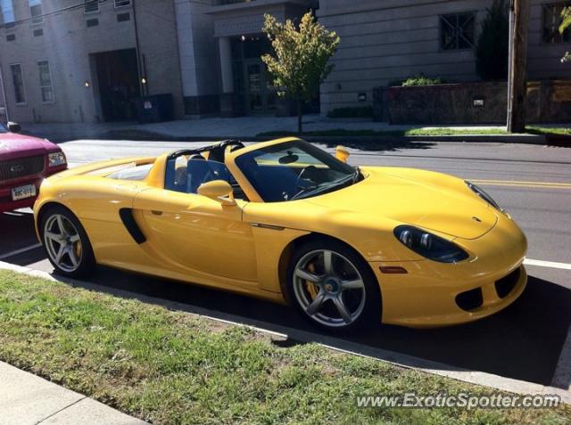Porsche Carrera GT spotted in Greenwhich, Connecticut