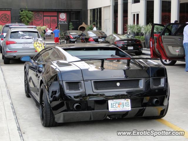 Lamborghini Gallardo spotted in Houston, Texas
