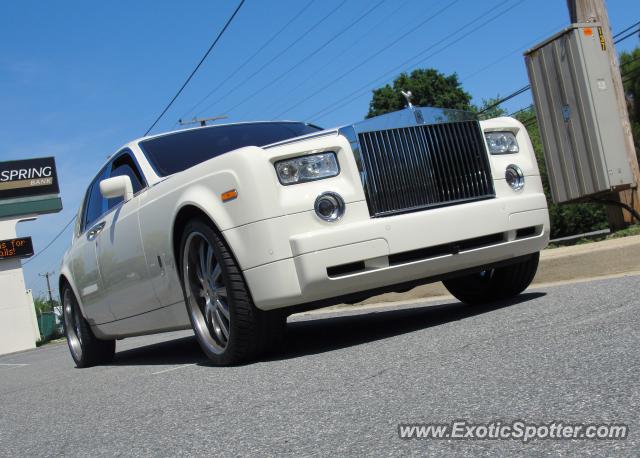 Rolls Royce Phantom spotted in Pasadena, Maryland