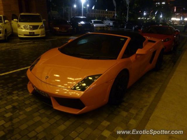 Lamborghini Gallardo spotted in Hard Rock Hotel, Singapore