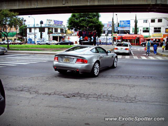 Aston Martin Vanquish spotted in DF, Mexico