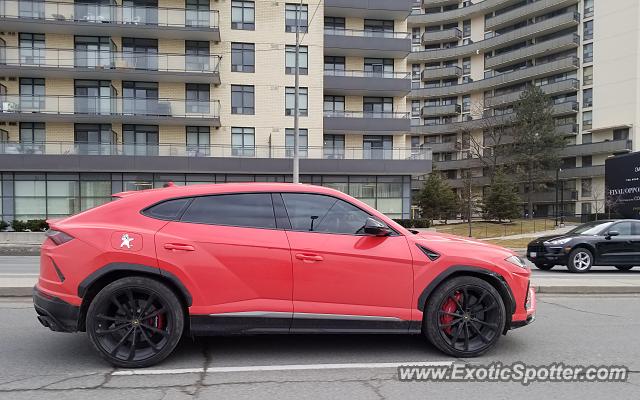 Lamborghini Urus spotted in Toronto, Canada