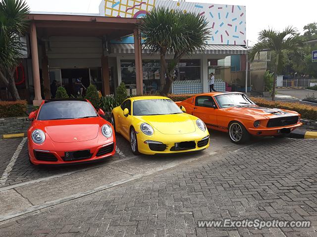 Porsche 911 spotted in Jakarta, Indonesia