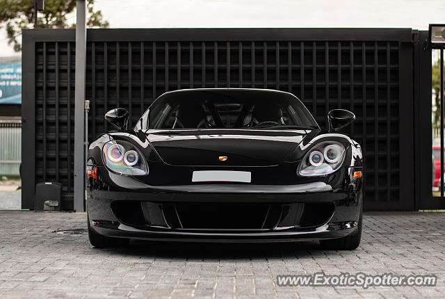 Porsche Carrera GT spotted in Curitiba, PR, Brazil